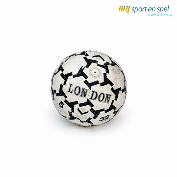 Voetbal maat 5 voor veld (dogra)